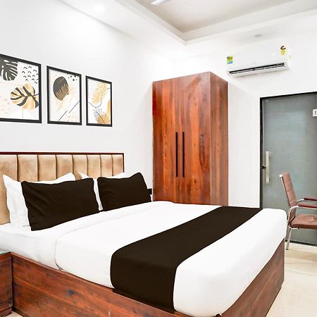 Hotel Super Collection O 63 A Noida Exterior foto