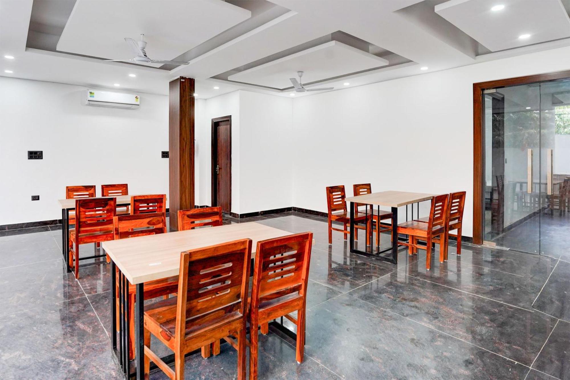 Hotel Super Collection O 63 A Noida Exterior foto